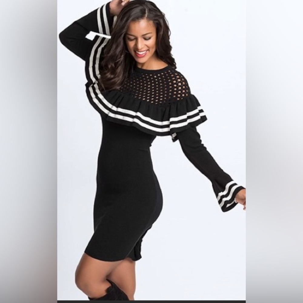 NWOT Venus brand Black & White contrast sweater dress sz M Sexy style ruffle